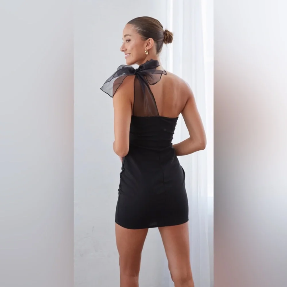 SOLD!!! AMERICAN THREADS Lucca One Shoulder Statement Mini Dress in Black - Picture 6 of 13